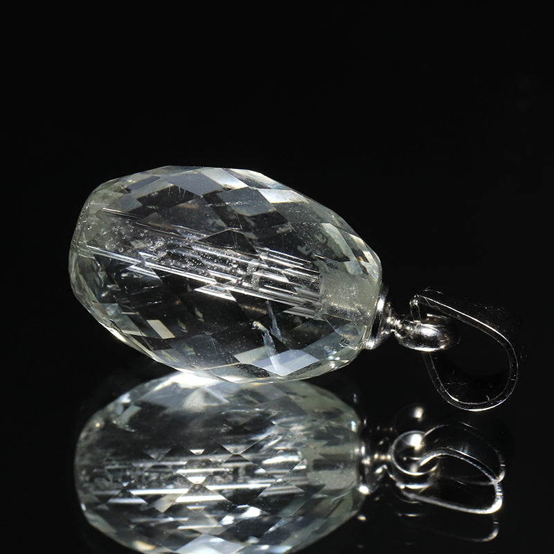 グリーンアメジスト＜ブラジル産＞　オーバルカット　約横7～9×縦13～14mm　ステンレス製　ペンダントトップ　ランダム発送 [co-g3520]