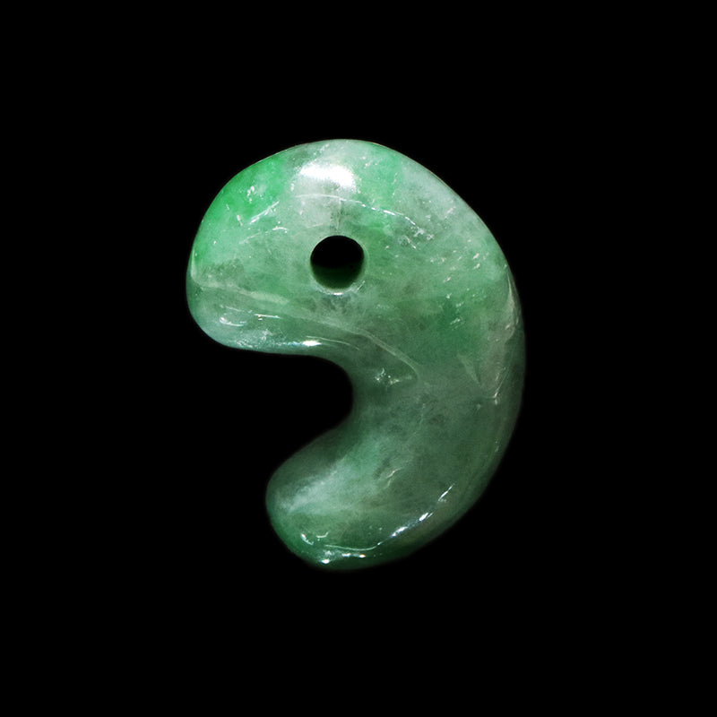 翡翠(柄濃)＜ミャンマー産＞　勾玉　2サイズ  [co-g2406]
