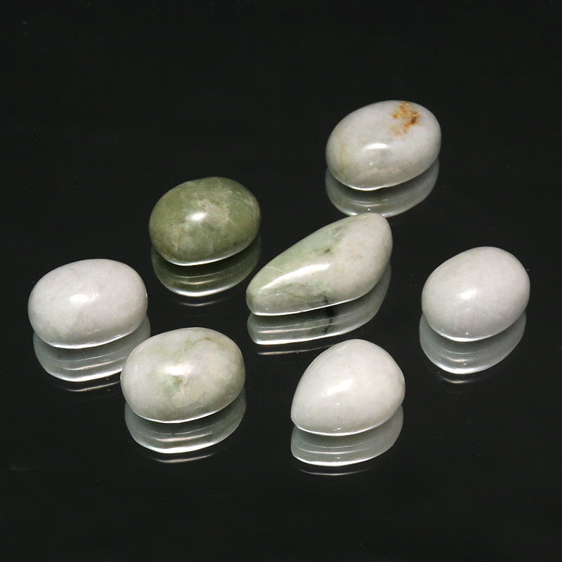 【日本銘石】ルース　若桜翡翠＜鳥取県産＞　約9～11mm×約12～19mm　ランダム発送 [co-g1592]