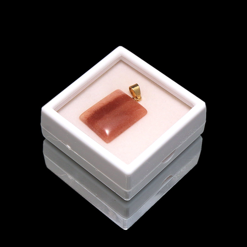 【対象商品10点以上ご購入で30％OFF/決済時に自動割引】ペンダントトップ　レッドアベンチュリン＜インド産＞　長方形　約17×23mm　ステンレス　日本製  [co-g0637]