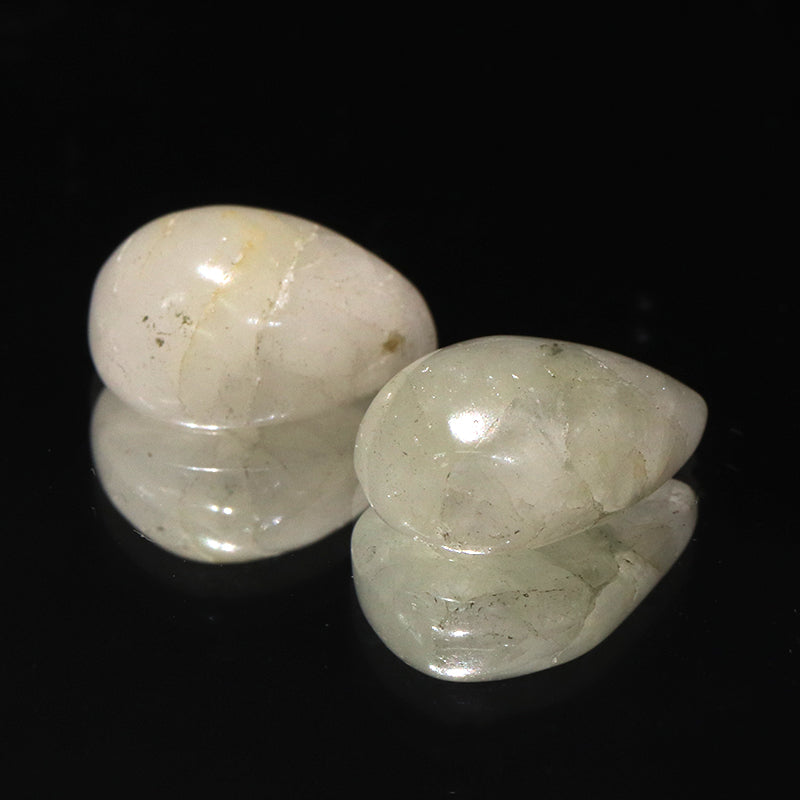 ルース　フェナカイト＜ブラジル産＞　ドロップカット　約8～9mm×約12mm　ランダム発送　[co-g1611]