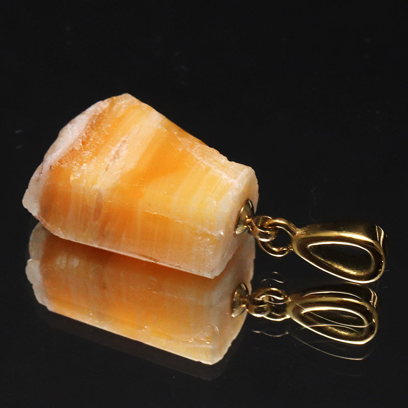 【日本銘石】ペンダントトップ　北海道オパール＜北海道産＞　約10～13mm×約16～20mm　ステンレス製　ランダム発送  [co-g1624]