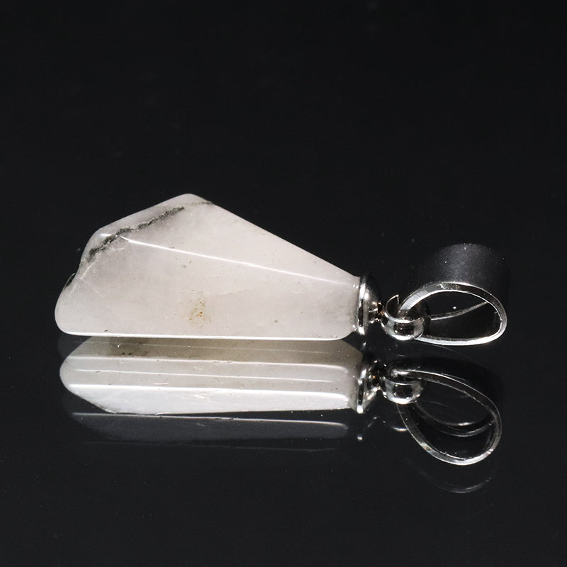 ペンダントトップ　フェナカイト＜ブラジル産＞　約7～9mm×約11～15mm　ステンレス製　シルバー　ランダム発送　[co-g1640]