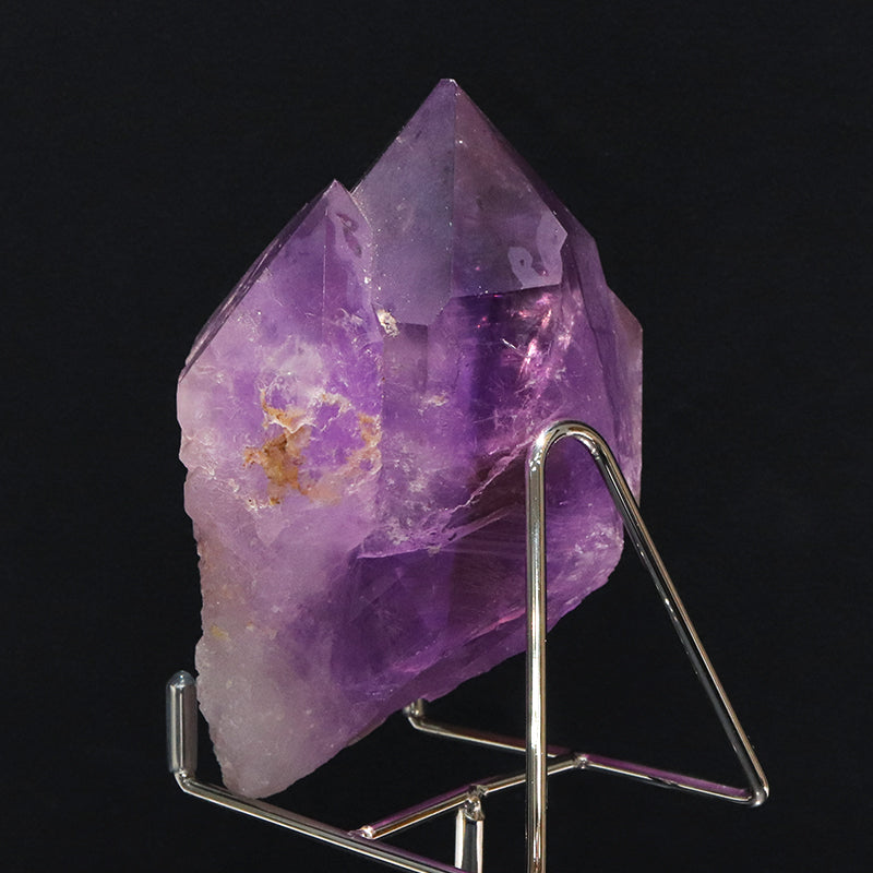 【1/19まで水瓶座星座石20％OFF(決済時に自動割引)】原石　ボリビアアメジスト　ボリビア産　台付き　約600～630g(原石のみ)　ランダム発送 [co-g1744]