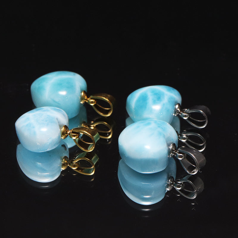 【1/19まで水瓶座星座石20％OFF(決済時に自動割引)】ペンダントトップ　ラリマー＜ドミニカ産＞　大　ハート型　約14.5～15.5mm×約12.5～14.5mm　垂直タイプ　ステンレス製 [co-g1752]